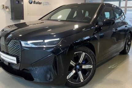BMW iX 35.631 km 61.899 € Hofheim 65719