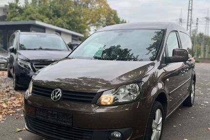 VW Caddy 212.000 km 7.499 &euro; Wiesbaden 65203