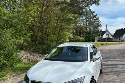 Seat Leon 245.000 km 8.900 &euro; Saarwellingen 66793