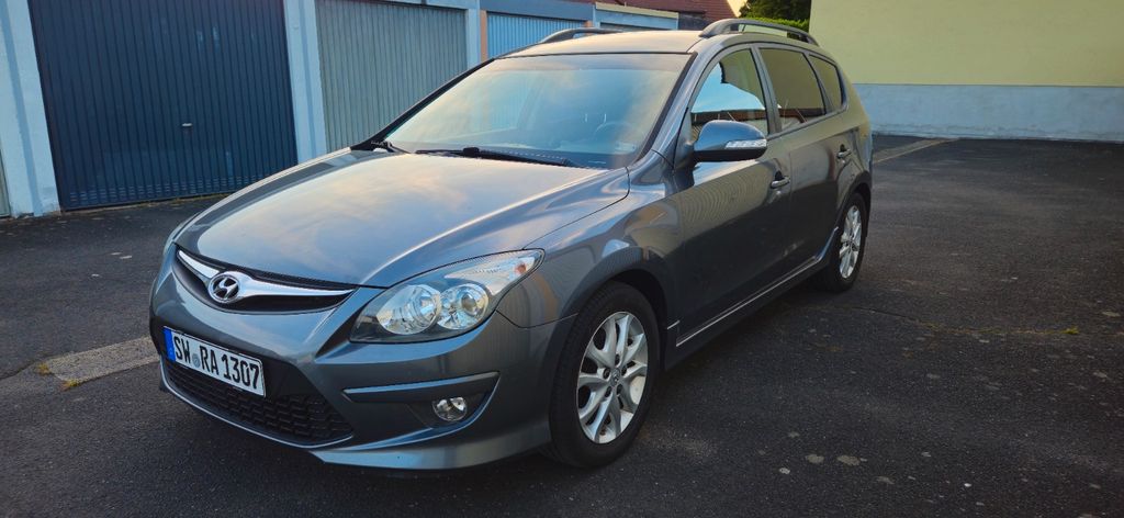 Hyundai i30 255.000 km 2.950 &euro; Niederwerrn 97464