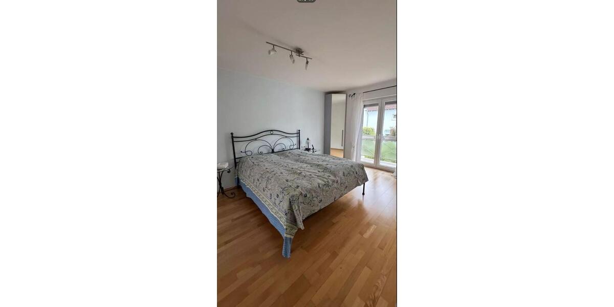 Reihenhaus Sankt Ingbert - 5 Zimmer, 140 m&sup2;, 1.500&euro; | Angebot:24293790