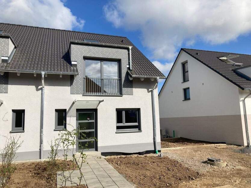 Schlüsselfertiger Neubau mit moderner Ausstattung