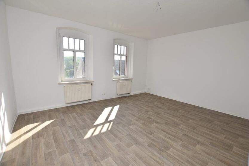 4 Zimmer Wohnung 103qm mit Garten und Kellerabteil