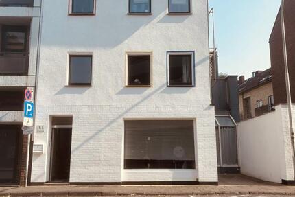 Haus Mönchengladbach Süd - 10 Zimmer, 225 m&sup2;, 379.000&euro; | Angebot:24750093