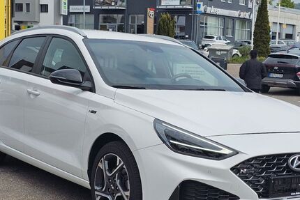 Hyundai i30 17.866 km 22.350 &euro; Leonberg 71229