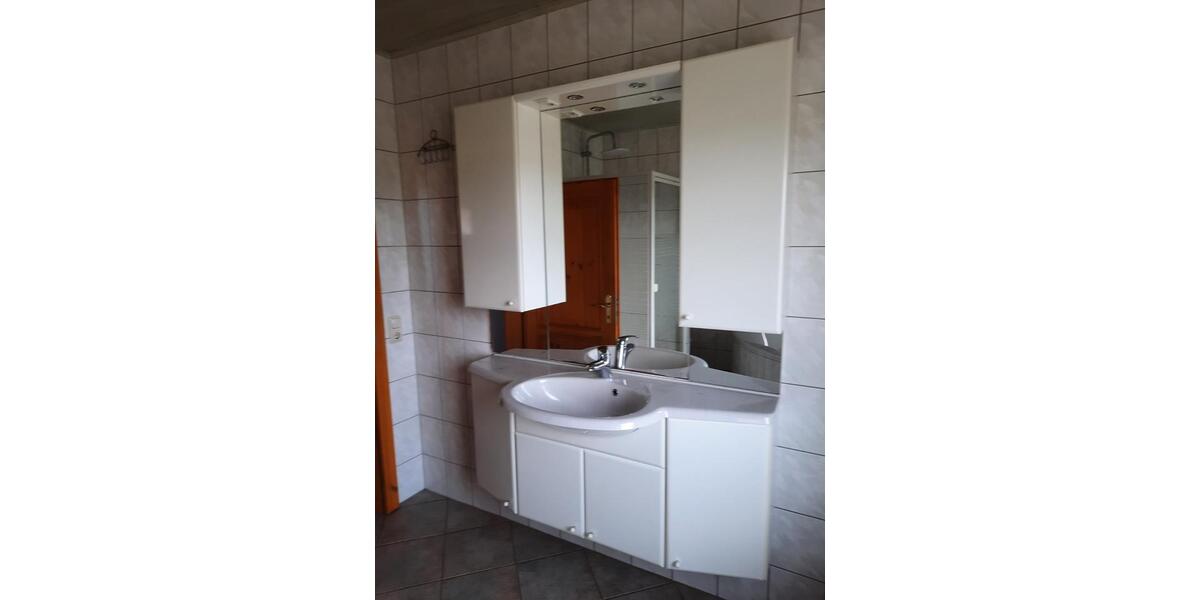 Etagenwohnung Neustadt an der Orla - 2 Zimmer, 45 m&sup2;, 295&euro; | Angebot:24562694