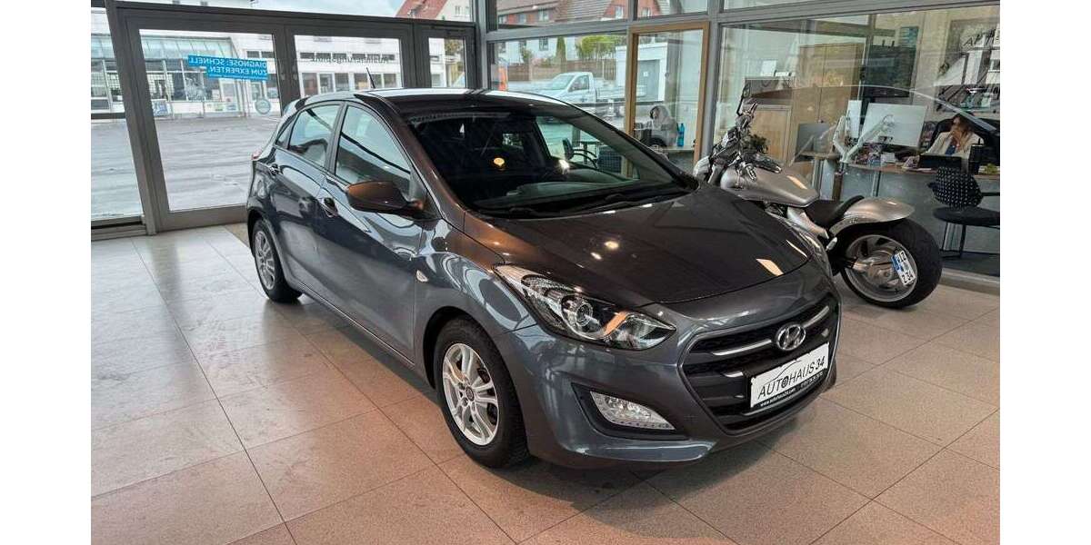 Hyundai i30 94.000 km 8.450 &euro; Hessisch Lichtenau 37235
