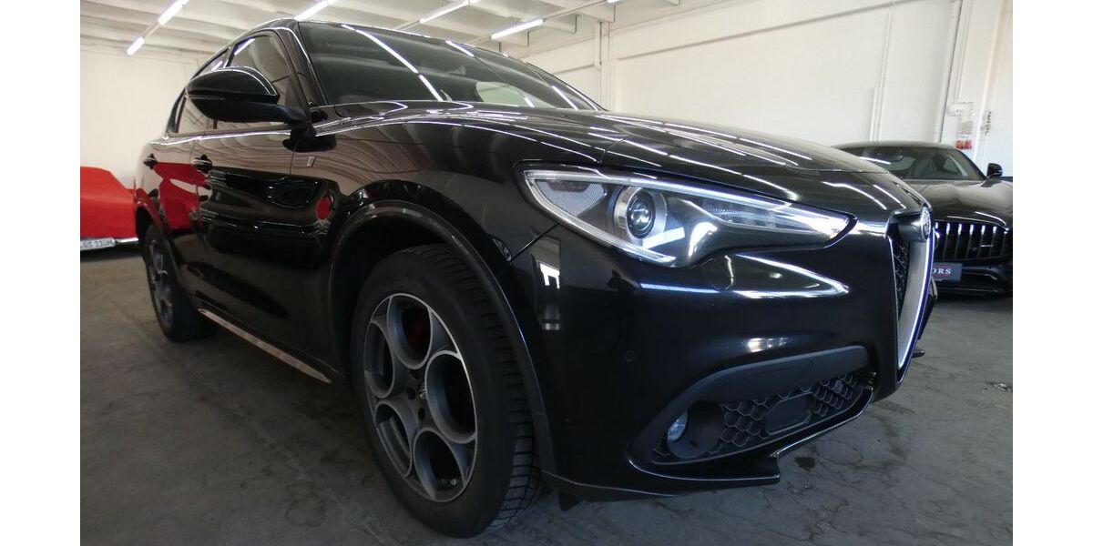Alfa Romeo Stelvio 204.300 km 19.899 &euro; Metzingen 72555