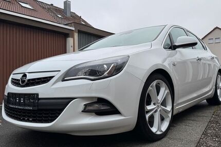 Opel Astra 208.000 km 3.990 € Nürnberg 90449
