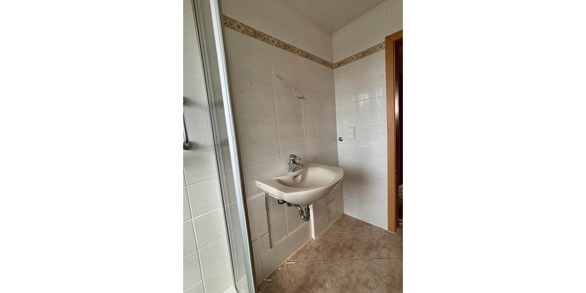 Etagenwohnung Gersdorf - 3 Zimmer, 57 m&sup2;, 50.000&euro; | Angebot:26440561