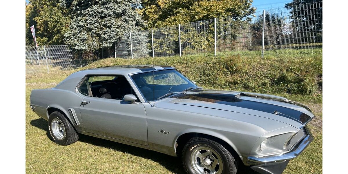 Ford Mustang 111.111 km 33.950 &euro; Norderstedt 22844