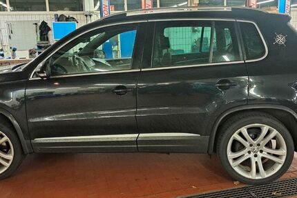 VW Tiguan 178.000 km 11.500 € Bremen 28777