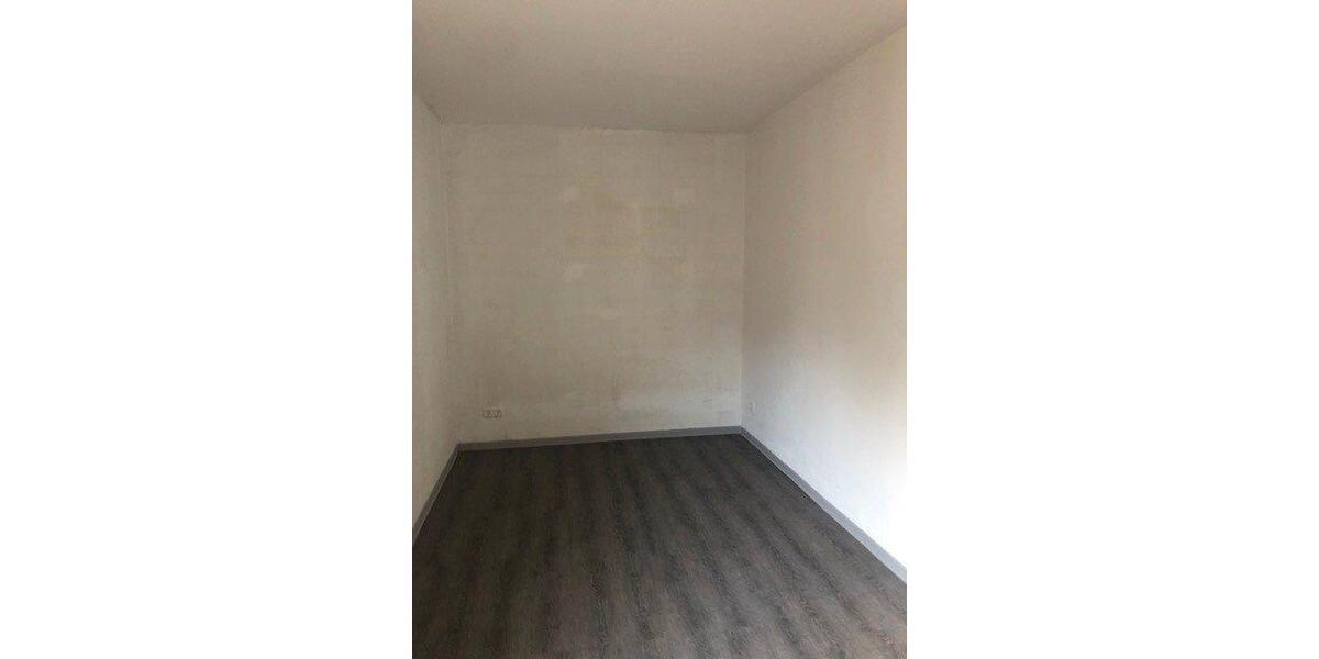 Etagenwohnung Baunatal - 4 Zimmer, 110 m&sup2;, 930&euro; | Angebot:26314378