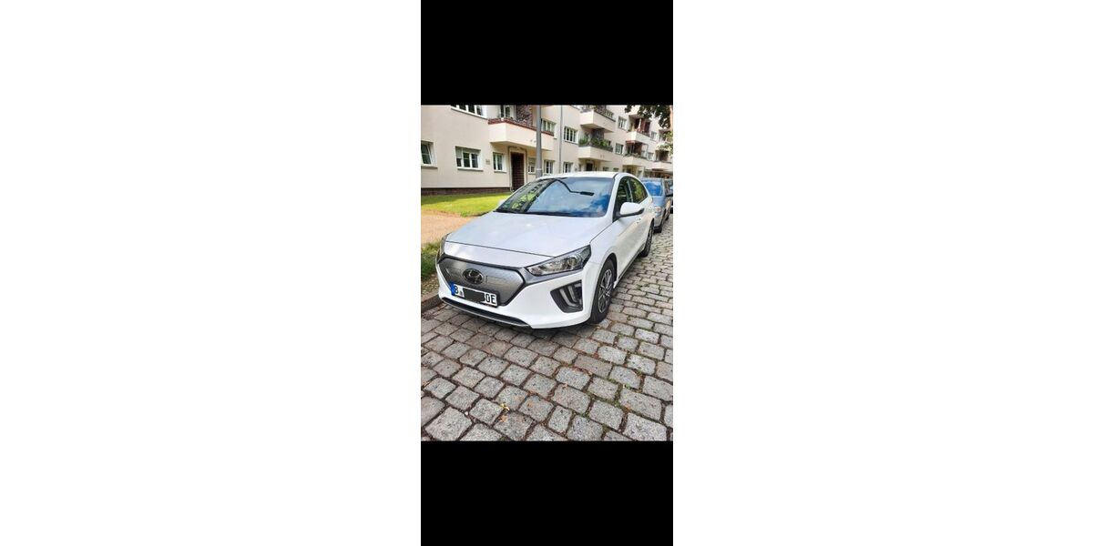 Hyundai IONIQ 26.800 km 15.999 &euro; Berlin 12459