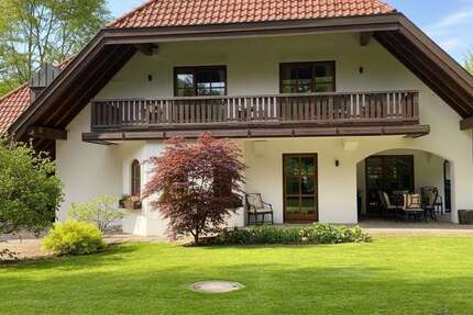 Haus Planegg - 8.5 Zimmer, 306 m&sup2;, 6.200&euro; | Angebot:26869534