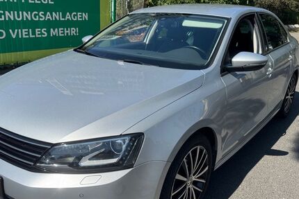 VW Jetta 78.000 km 10.899 &euro; Dresden 01277