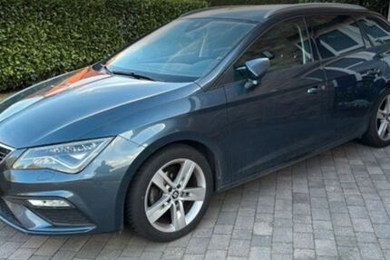 Seat Leon 90.928 km 17.500 &euro; Westoverledingen 26810