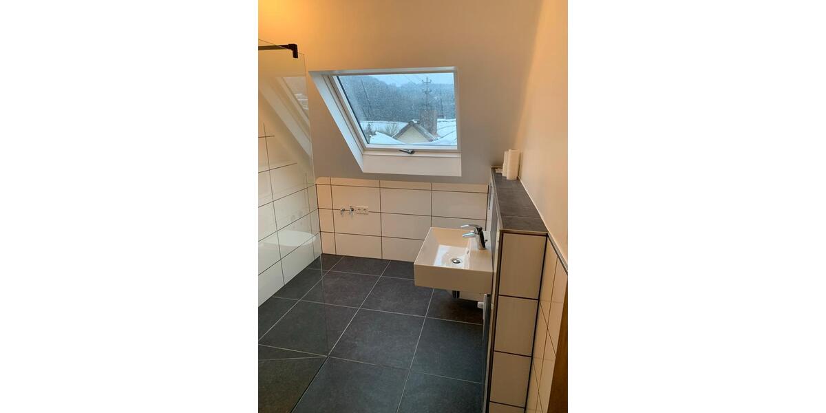 Dachgeschoßwohnung Schmelz - 2 Zimmer, 63 m&sup2;, 550&euro; | Angebot:26400579