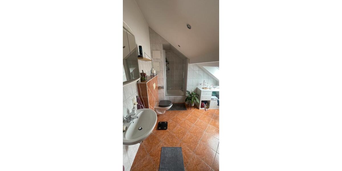 Wohnen auf Zeit Leipzig Nord - 13 Zimmer, 90 m&sup2;, 420&euro; | Angebot:26399495