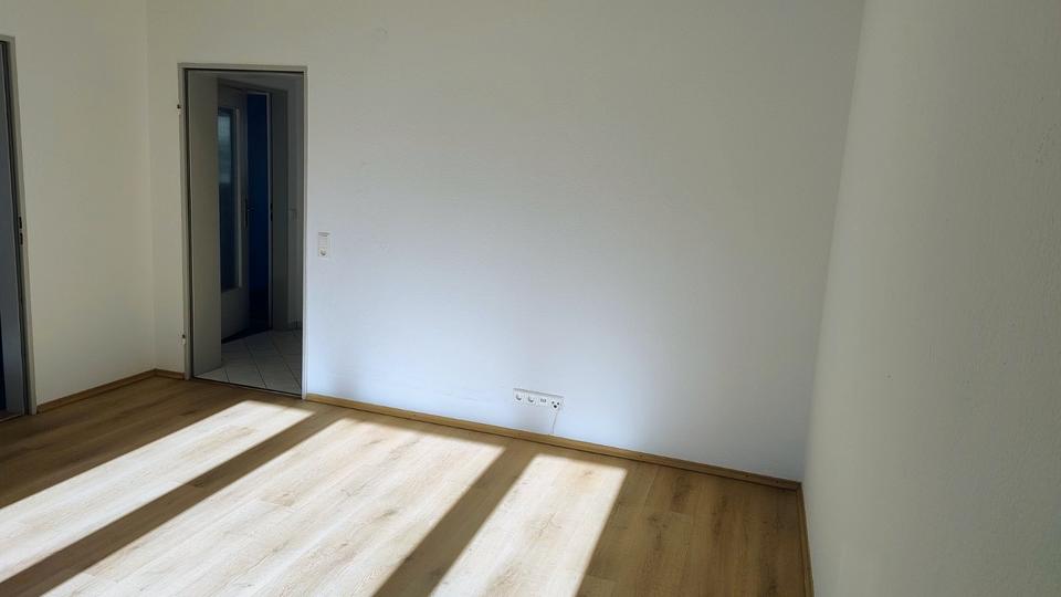 Etagenwohnung Radolfzell am Bodensee - 3.5 Zimmer, 82 m&sup2;, 920&euro; | Angebot:26399989