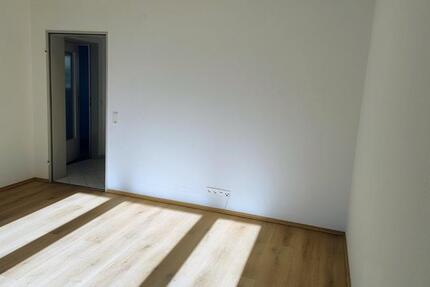 Wohnung Radolfzell am Bodensee - 3.5 Zimmer, 82 m&sup2;, 920&euro; | Angebot:26399989