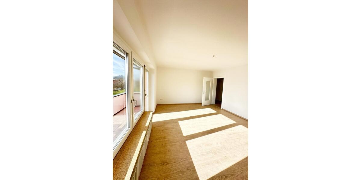 Etagenwohnung Waldmünchen - 4 Zimmer, 93 m&sup2;, 625&euro; | Angebot:26665961
