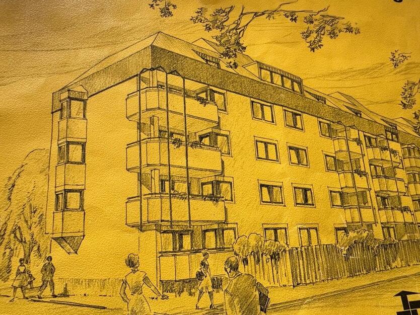 Sonnige Tolle DachWohnung in Pfersee Süd mit Lift