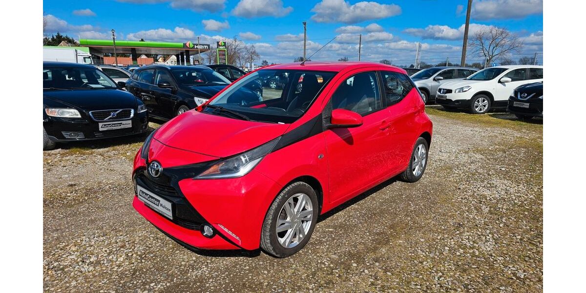 Toyota Aygo (X) 97.743 km 6.980 &euro; Lübben 15907