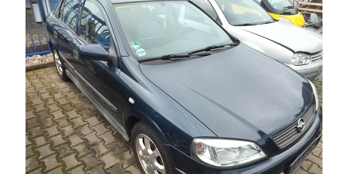 Opel Astra 211.033 km 1.500 &euro; Bad Schwartau 23611