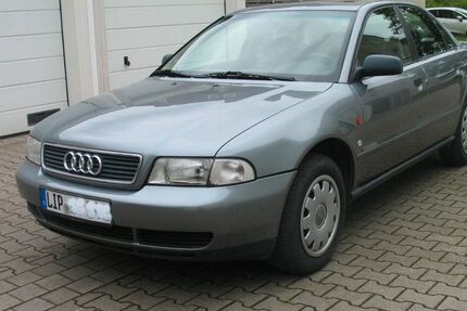 Audi A4 152.900 km 1.300 &euro; Detmold 32756