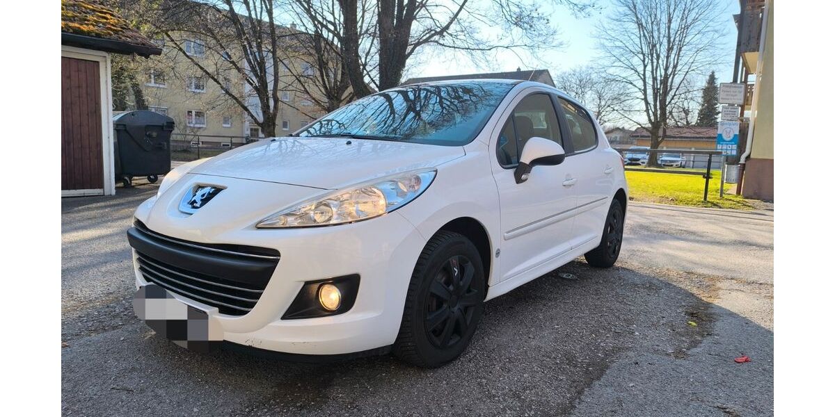 Peugeot 207 171.000 km 1.300 &euro; Bad Aibling 83043