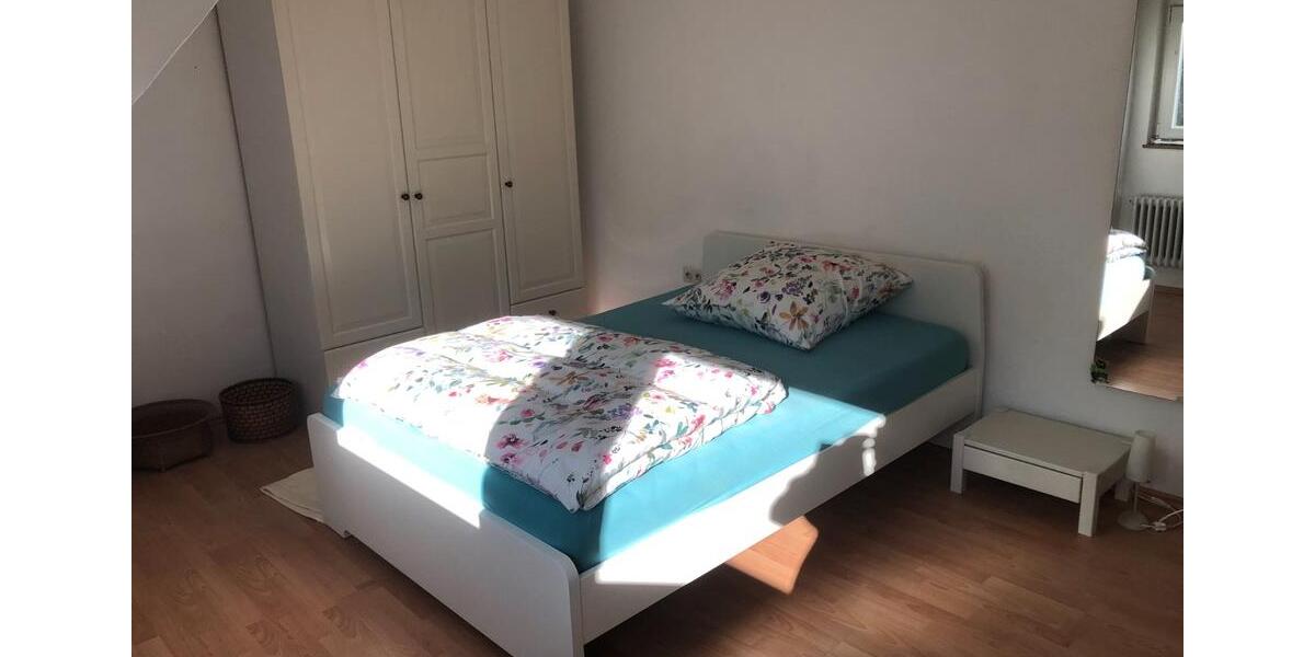 Dachgeschoßwohnung Blaustein - 2.5 Zimmer, 65 m&sup2;, 800&euro; | Angebot:26288227