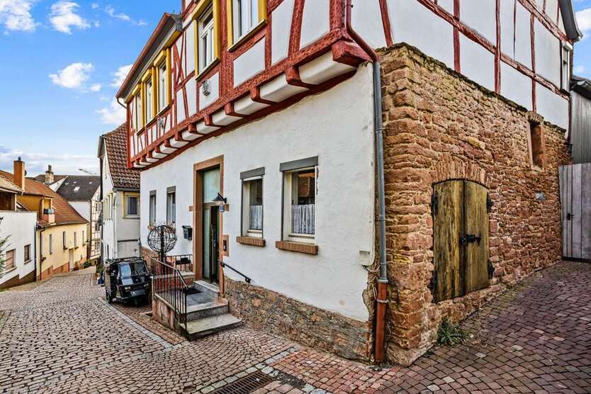 Haus zum Kaufen in Gelnhausen 395.000 € 273 m²