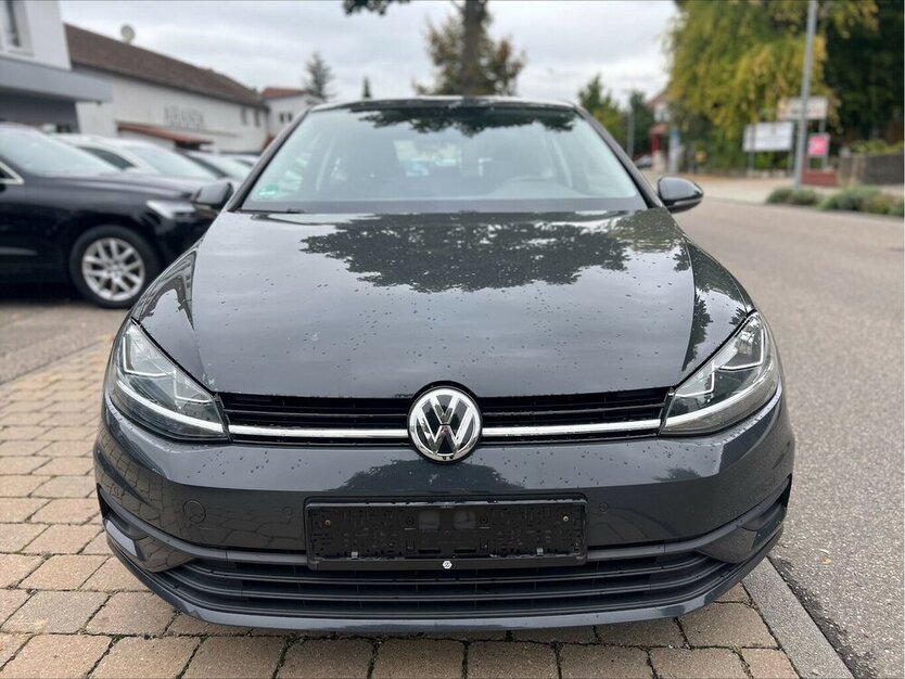 VW Golf 1.6 TDI VII. BMT Start-Stopp PDC 164.000 km 9.990 € Neckarsulm 74172