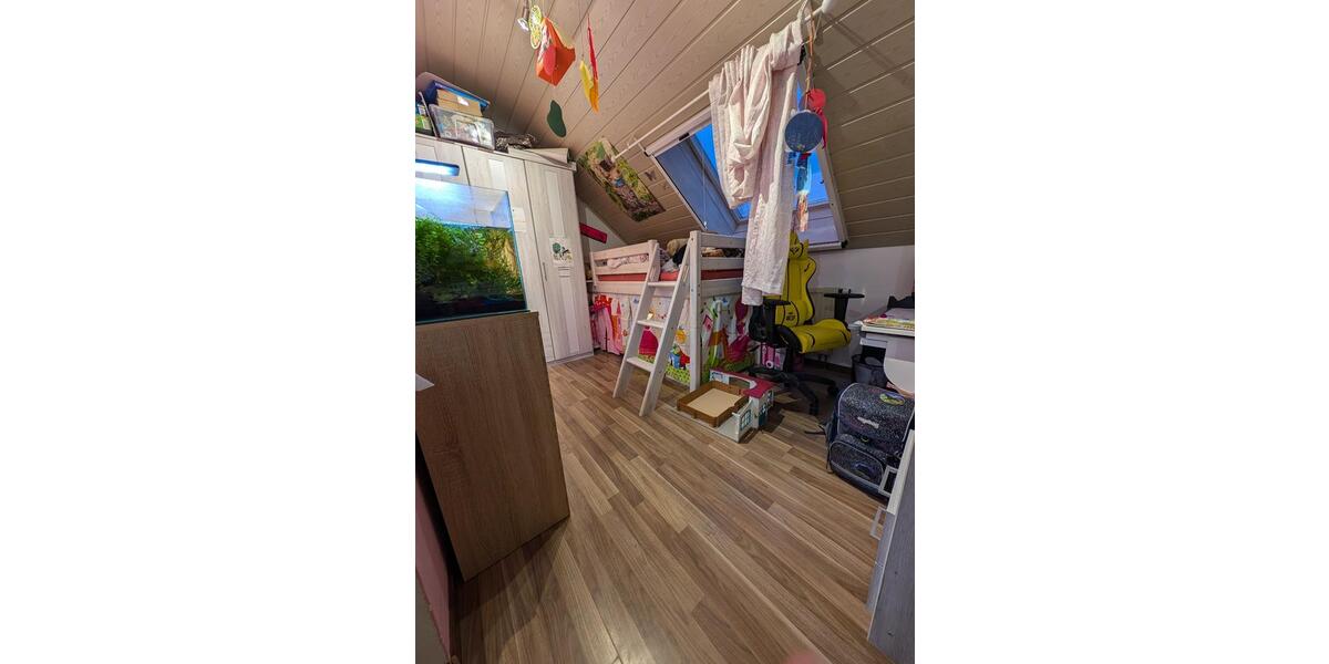 Dachgeschoßwohnung Satteldorf - 4 Zimmer, 85 m&sup2;, 250.000&euro; | Angebot:26653168