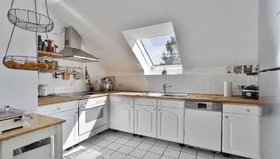 Zweifamilienhaus und Bungalow auf 2.412m² Traumgrundstück in Ratingen