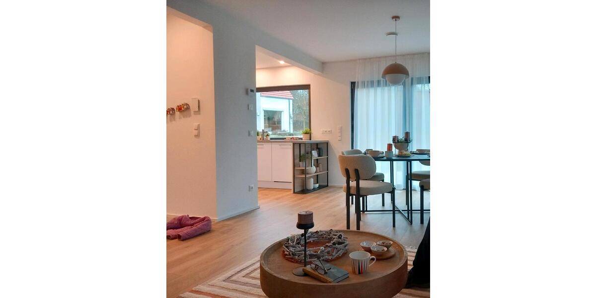 Doppelhaushälfte Hasselroth - 4 Zimmer, 125 m&sup2;, 1.600&euro; | Angebot:24383100