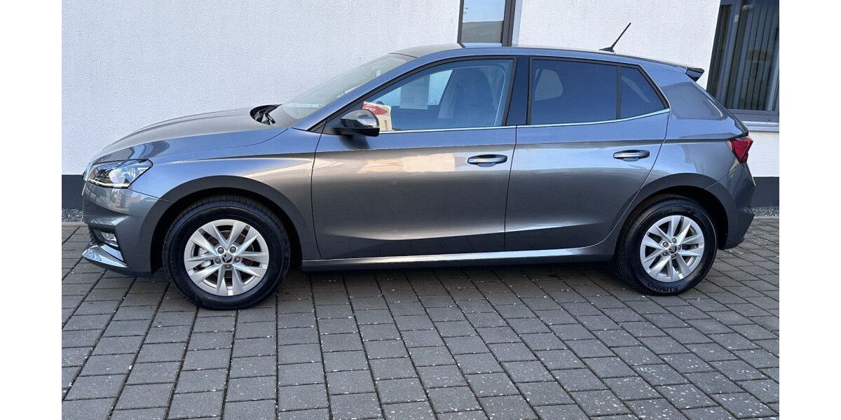 Skoda Fabia 7.900 km 18.980 &euro; Itzgrund 96274