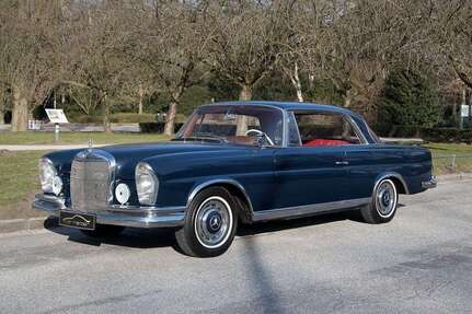 Mercedes 220