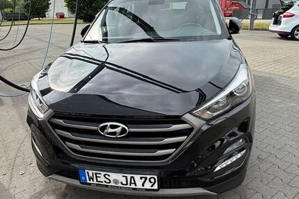 Hyundai TUCSON 122.000 km 15.000 &euro; Voerde 46562