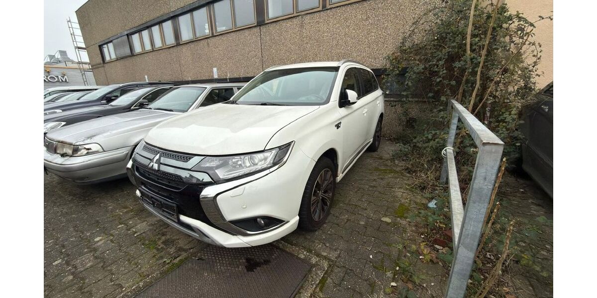 Mitsubishi Outlander 42.000 km 12.999 &euro; Viernheim 68519