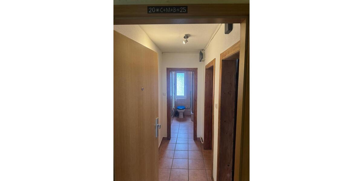 Zwei Wohnungen. Toplage. Nachhaltige Rendite. Siegen-Wellersberg. 4 zimmer