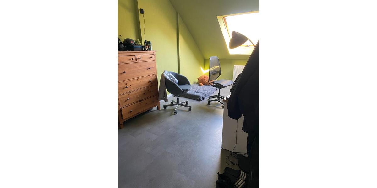 Dachgeschoßwohnung Lemgo - 4 Zimmer, 85 m&sup2;, 670&euro; | Angebot:26374142