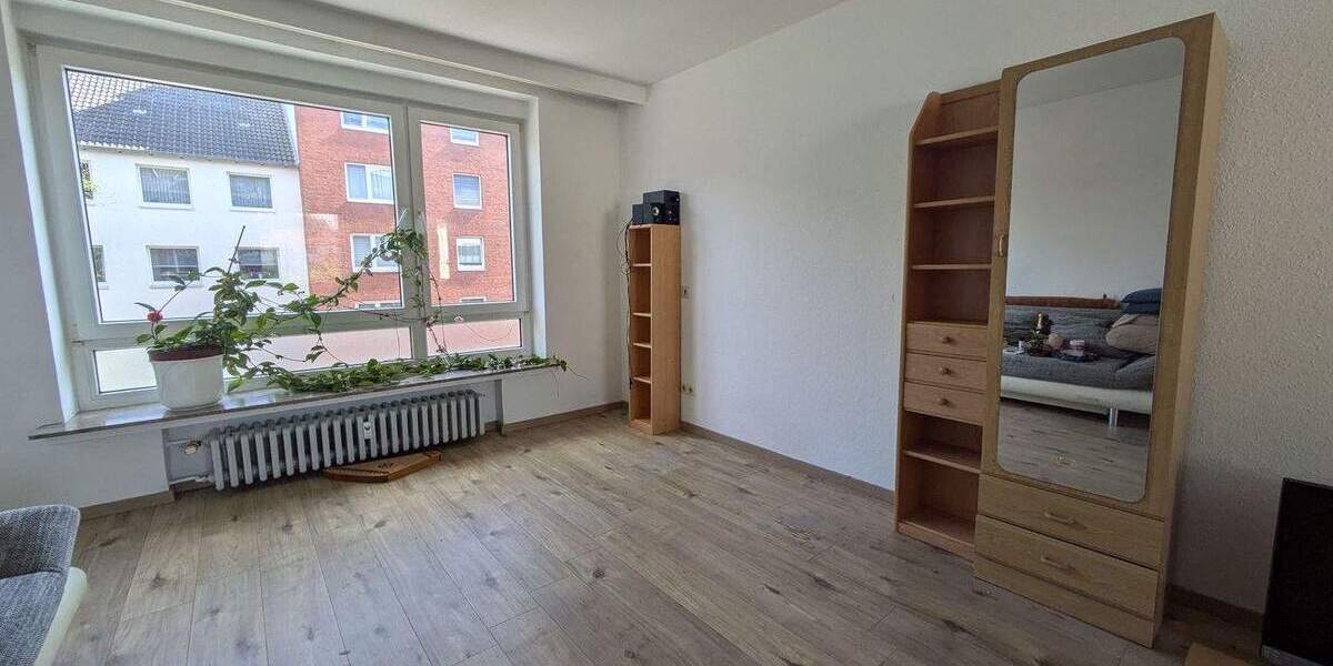 Zimmer Bremerhaven Mitte - 1 Zimmer, 250&euro; | Angebot:26568911