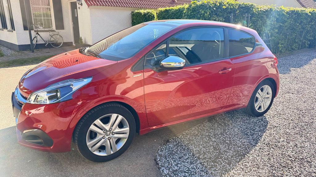 Peugeot 208 111.500 km 6.600 &euro; Bergheim 50127