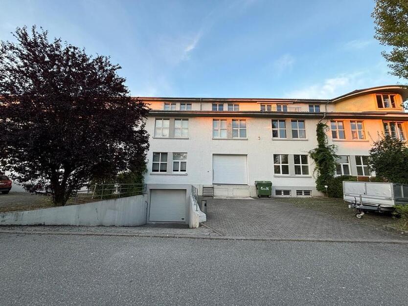 Gewerberaum mit Rampe Anlieferungsmöglichkeit stilles Gewerbe 1 Monat Mietfrei bei Bezug ab Sofort