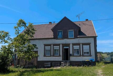 Haus Lebach - 6 Zimmer, 180 m&sup2;, 150.000&euro; | Angebot:26758746