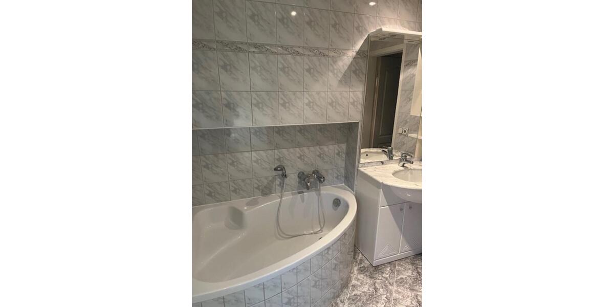 Doppelhaushälfte Altdöbern - 5 Zimmer, 125 m&sup2;, 800&euro; | Angebot:25870782