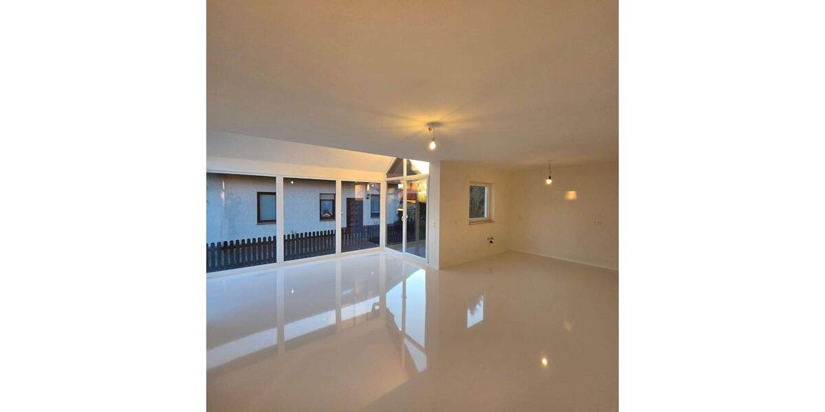 Einfamilienhaus Hohenmölsen - 5 Zimmer, 121 m&sup2;, 385.000&euro; | Angebot:25277430