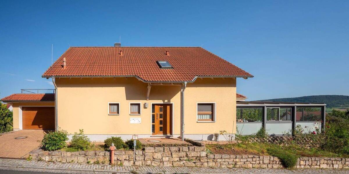 Hochwertiges Einfamilienhaus mit Einliegerwohnung 8 zimmer